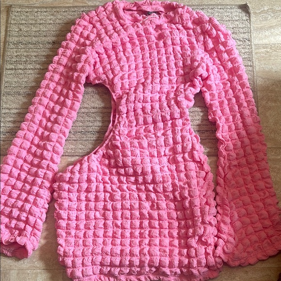 SHEIN Pink Long Sleeve Textured Dress - Picture 1 of 1